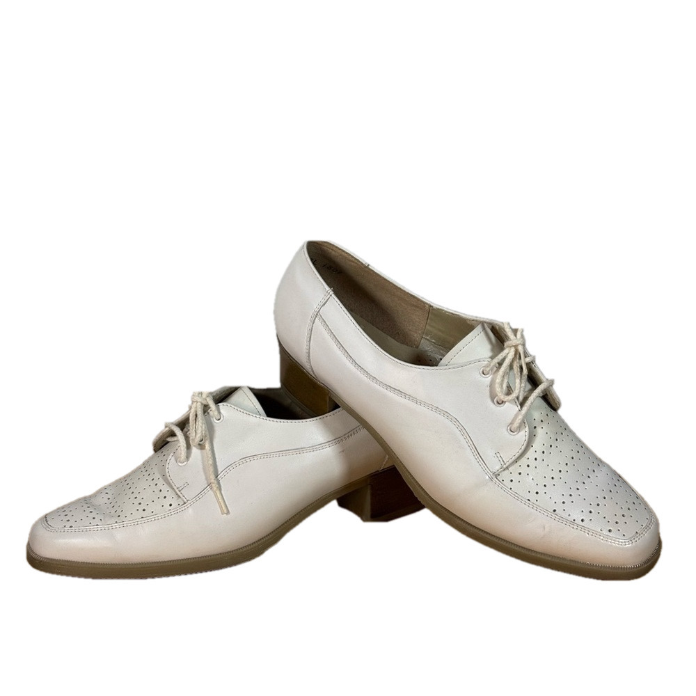 Contoura Sports Women Shoes Size 10 used